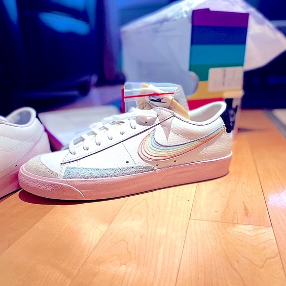 Nike Blazer Low '77 VNTG BT Sneaker Size 11 Men's NWT UNISEX Size 12.5 Woman's - Picture 3 of 16